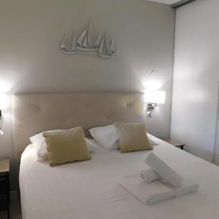 F2 Luxueux Neuf Valescure Saint-Raphaël
